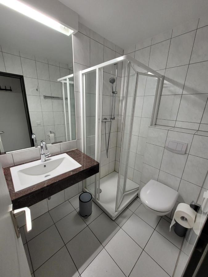 Guesthouse Wi Rooms Jülich Eksteriør bilde